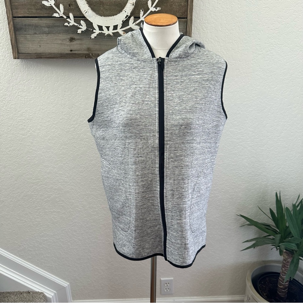 Lululemon Insculpt Hooded Reversible‎ Vest Womens 10 Heather Gray Full Zip